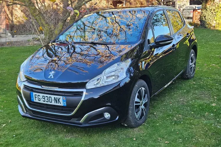 Peugeot 208 zdjęcie 3