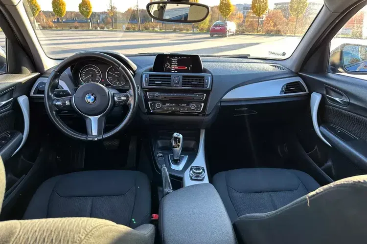 BMW Seria 1 zdjęcie 18