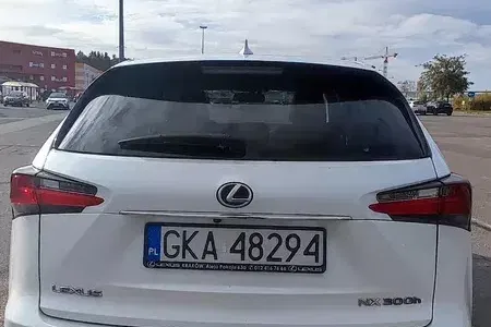 Lexus NX zdjęcie 3