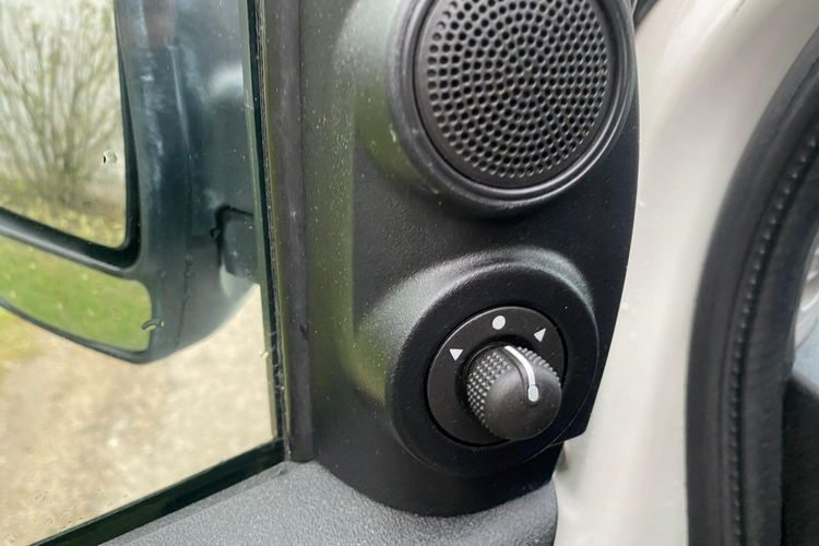 Opel Combo 1.4Tjet 120KM LPG Dodatkowe ogrzewanie Mały przebieg Nowy Gaz zdjęcie 17