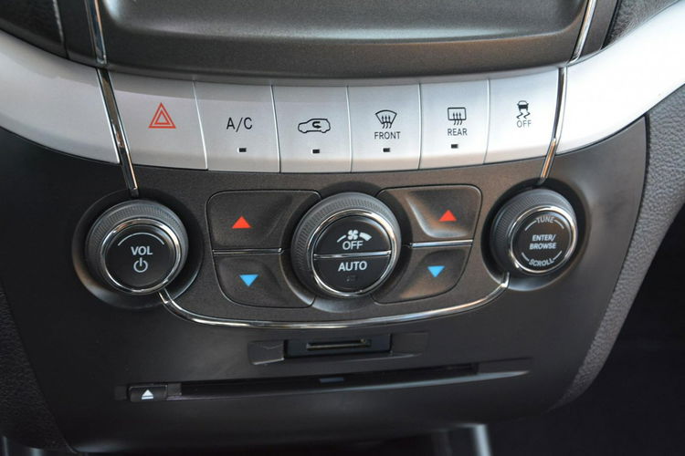 Fiat Freemont 2.0d(170KM)*Alpine*AWD*7-Foteli*Navi*Kamera*Keyless Go*Skóry*Alu 19" zdjęcie 17