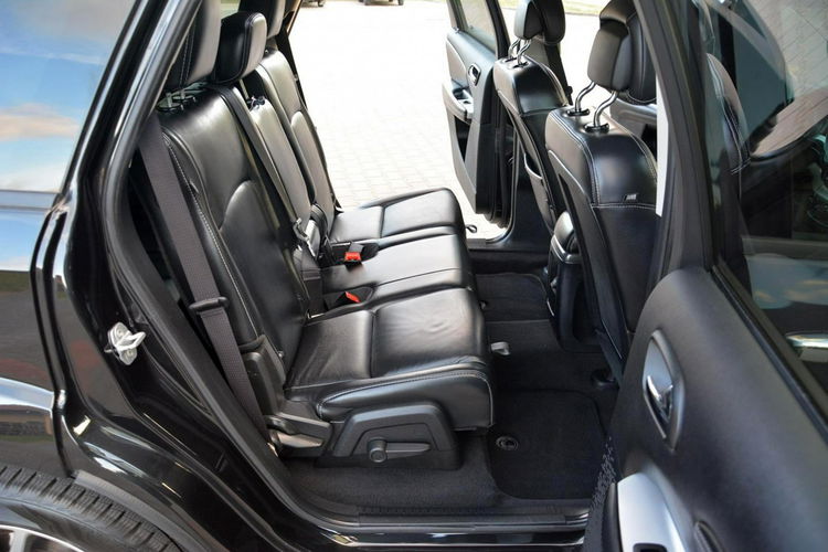 Fiat Freemont 2.0d(170KM)*Alpine*AWD*7-Foteli*Navi*Kamera*Keyless Go*Skóry*Alu 19" zdjęcie 3