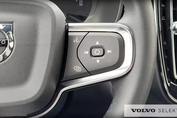 Volvo XC 40 zdjęcie 15