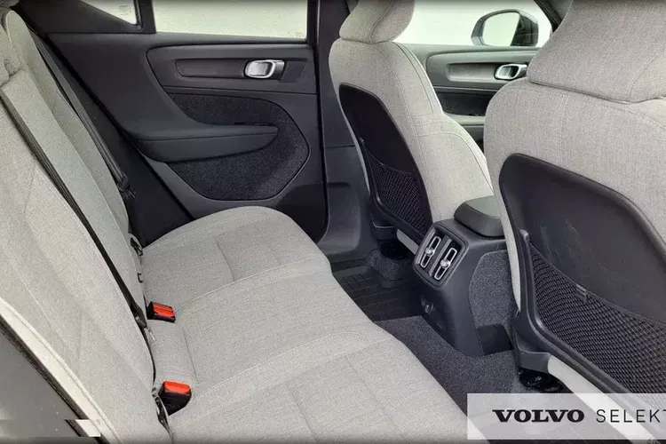 Volvo XC 40 zdjęcie 27