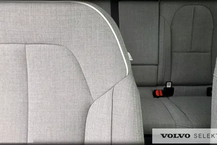 Volvo XC 40 zdjęcie 31