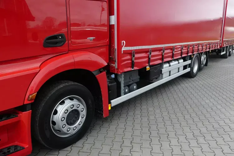 Mercedes ACTROS 2543 MP4 / EURO 6 / ZESTAW PRZESTRZENNY / zdjęcie 4