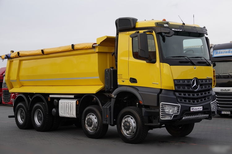 Mercedes -Benz AROCS 4142 / 8x8 / WYWROTKA TYLNOZSYP / 2018 ROK / AUTOMAT / OPONY 100% / EURO 6 zdjęcie 14