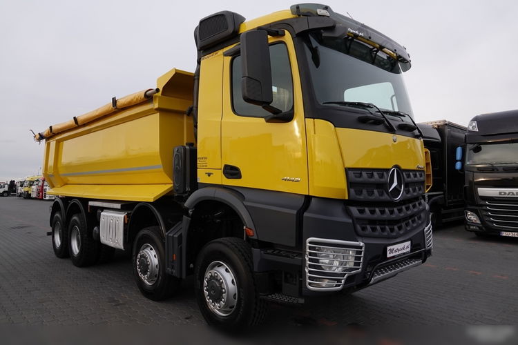 Mercedes -Benz AROCS 4142 / 8x8 / WYWROTKA TYLNOZSYP / 2018 ROK / AUTOMAT / OPONY 100% / EURO 6 zdjęcie 15