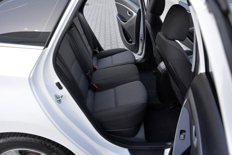 i30 Lift Ledy Parktronic Grzana kierownica ASO Hyundai zdjęcie 15