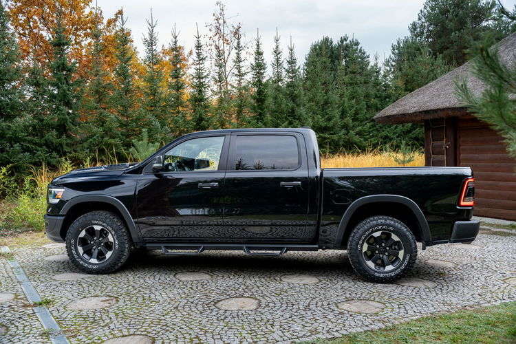 Dodge RAM 5.7L HEMI Crew Cab Rebel zdjęcie 35