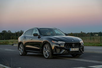 Maserati Levante Modena / 3.0L V6 350KM / Bogate wyposażenie