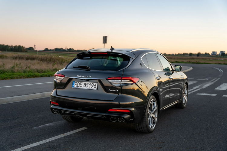 Maserati Levante Modena / 3.0L V6 350KM / Bogate wyposażenie zdjęcie 2