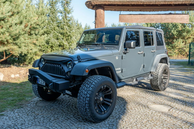 Wrangler JEEP WRANGLER UNLIMITED SPORT 3.6L V6 DOHC 24V FFV Megawyglad Soft top zdjęcie 25