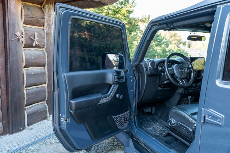 Wrangler JEEP WRANGLER UNLIMITED SPORT 3.6L V6 DOHC 24V FFV Megawyglad Soft top zdjęcie 38