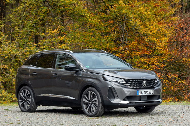 PEUGEOT 3008 1.2 PureTech mHEV Allure Pack S&S e-DCS6 zdjęcie 1