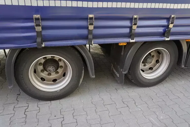 Przyczepa przejazdowa tandem Redos 1205 / 18t / rok 2022 / 19 palet zdjęcie 6