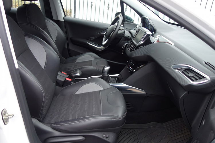 Peugeot 2008 1.6 VTi 120KM Navi Klimatronic Książka Serwisowa Hak Biała PERŁA zdjęcie 14