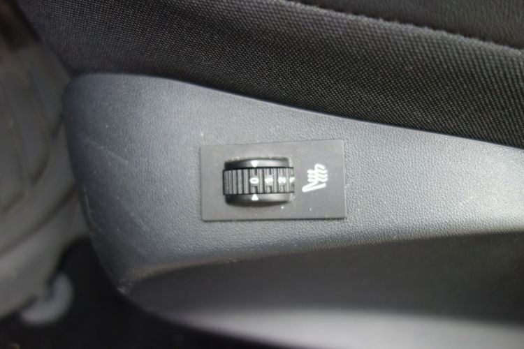 Peugeot 2008 1.6 VTi 120KM Navi Klimatronic Książka Serwisowa Hak Biała PERŁA zdjęcie 25