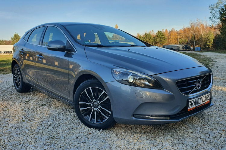 Volvo V40 2.0 D2 170KM # Momentum # BiXenon # Skóra # Navi # Serwis do Końca zdjęcie 3