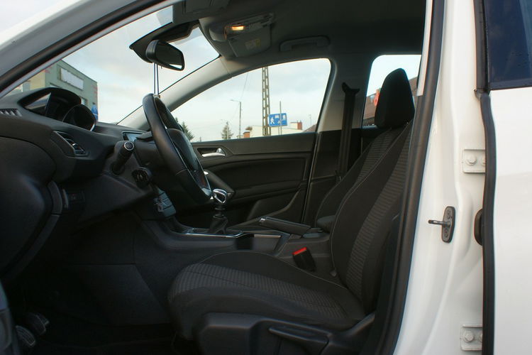 Peugeot 308 zdjęcie 9