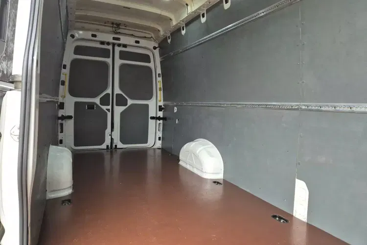 Volkswagen Crafter L4H3 MAXI 94999zł NETTO 2.0TDi/140KM zdjęcie 16