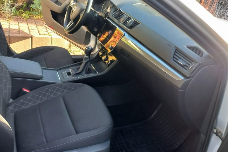 Skoda Superb Salon PL F.VAT 23% Netto 2.0 TDI 150KM 49.5 netto zdjęcie 17