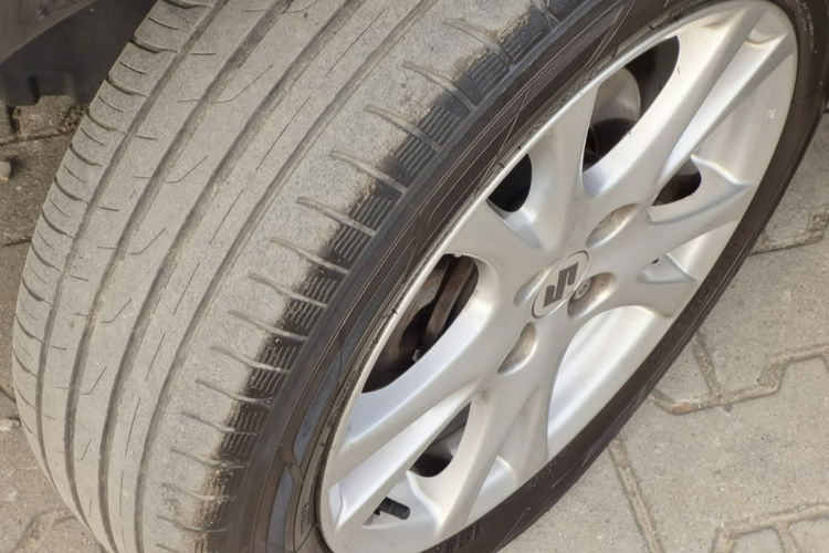 Suzuki Swift Alu Klima 4 x 4 zdjęcie 21