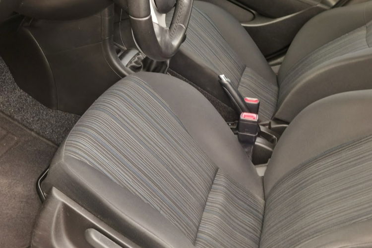 Suzuki Swift Alu Klima 4 x 4 zdjęcie 7