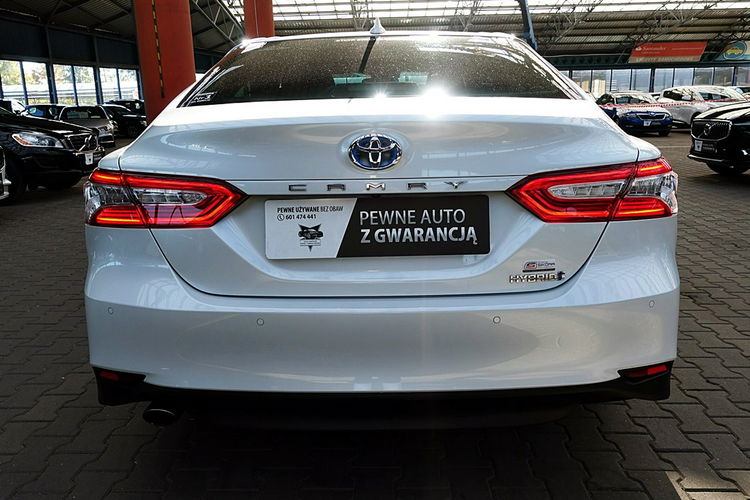 Toyota Camry EXECUTIVE Biała Perła GWARANCJ Skóra Led+ACC+Navi 1wł Kraj Bezwyp F23% 4x2 zdjęcie 49