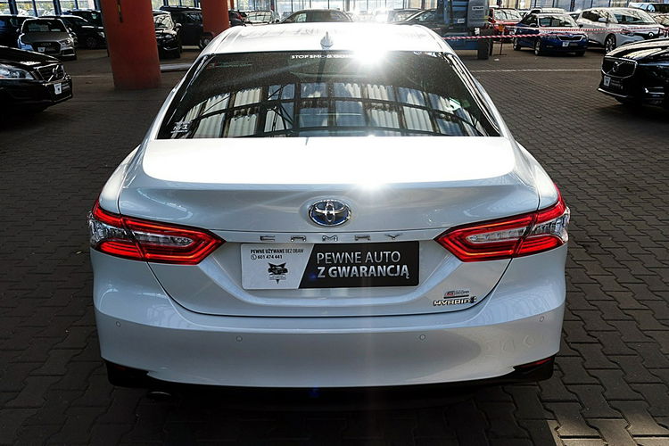 Toyota Camry EXECUTIVE Biała Perła GWARANCJ Skóra Led+ACC+Navi 1wł Kraj Bezwyp F23% 4x2 zdjęcie 65