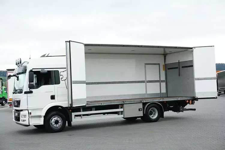 MAN TGM / 15.290 / EURO 6 / IZOTERMA + WINDA / 16 PALET zdjęcie 16