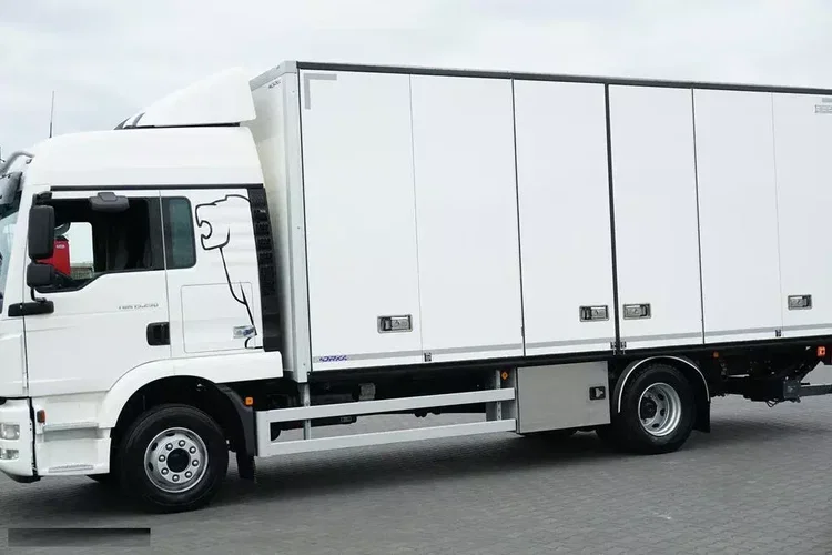 MAN TGM / 15.290 / EURO 6 / IZOTERMA + WINDA / 16 PALET zdjęcie 28