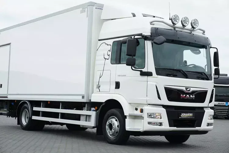 MAN TGM / 15.290 / EURO 6 / IZOTERMA + WINDA / 16 PALET zdjęcie 33