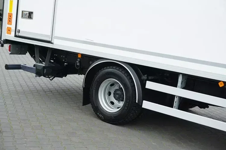 MAN TGM / 15.290 / EURO 6 / IZOTERMA + WINDA / 16 PALET zdjęcie 38