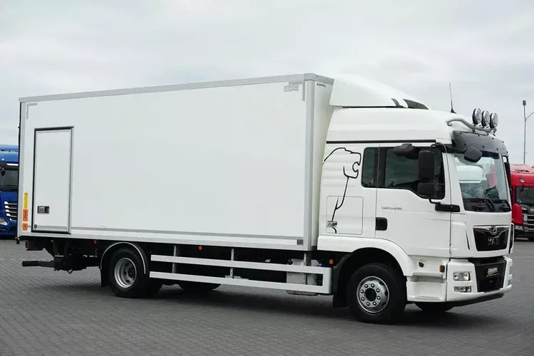 MAN TGM / 15.290 / EURO 6 / IZOTERMA + WINDA / 16 PALET zdjęcie 4