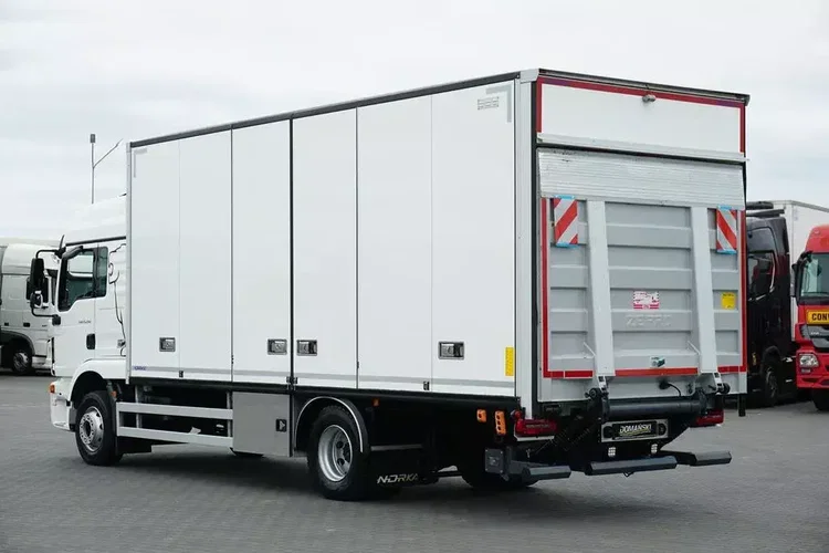 MAN TGM / 15.290 / EURO 6 / IZOTERMA + WINDA / 16 PALET zdjęcie 6