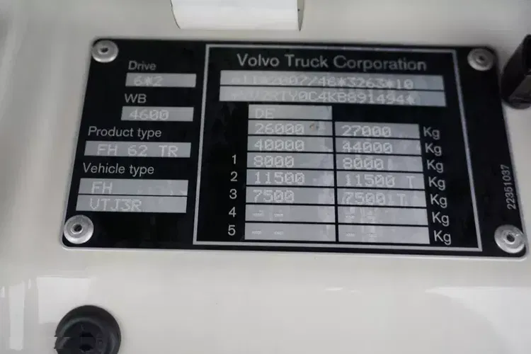 Volvo / FH / 460 ACC / EURO 6 / BDF / 7.15 , 7.45 M / MAŁY PRZEBIEG zdjęcie 11