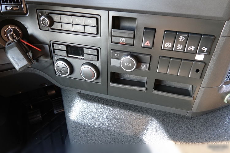 Volvo FMX 460 / 8x6 / WYWROTKA TYLNOZSYP / KH-KIPPER / 2021 ROK / NOWY MODEL / EURO 6  zdjęcie 40