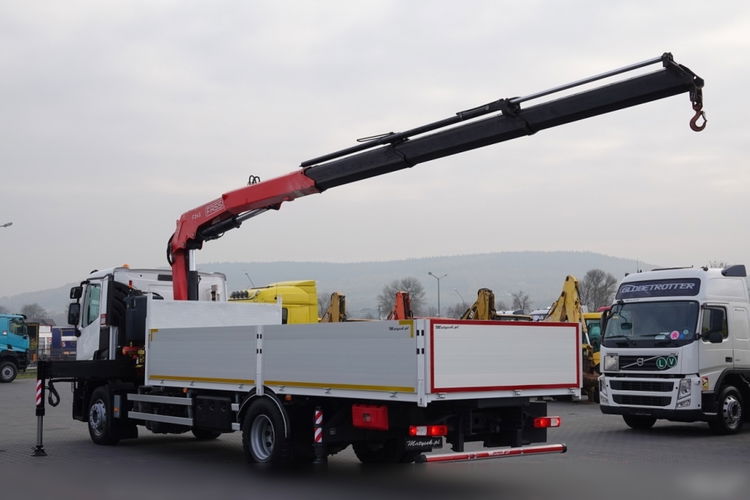 Renault C 380 / 4x2 / HDS FASSI F 245a - wysów : 11 m / SKRZYNIOWY - 6.8 M / EURO 6 / STEROWANIE RADIOWE / UDŹWIG : 8700 KG  zdjęcie 4