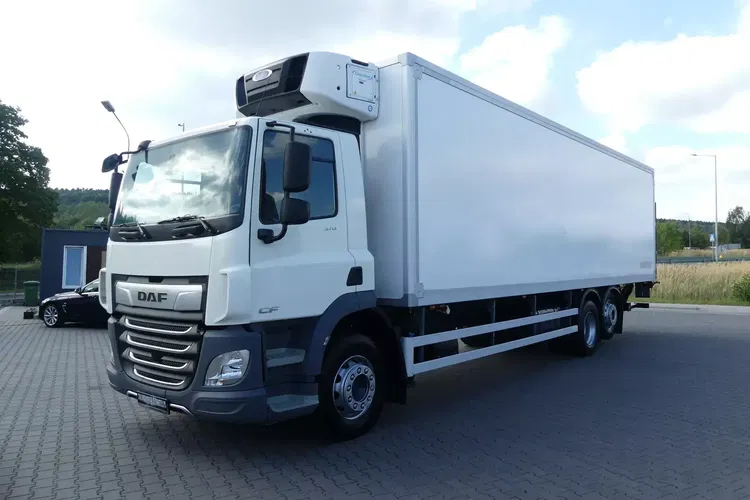 DAF CF 370 / 6x2 / CHŁODNIA 9.50 + WINDA / EURO 6 / zdjęcie 2