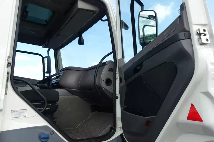 DAF CF 370 / 6x2 / CHŁODNIA 9.50 + WINDA / EURO 6 / zdjęcie 26