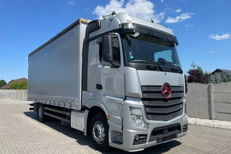 Mercedes ACTROS 1836 zdjęcie 9