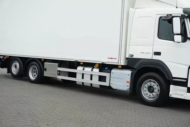 Volvo FM / 410 / E 6 / CHŁODNIA + WINDA / 21 PALET / DOPPEL STOCK / MULTI TEMPERATTURA zdjęcie 16