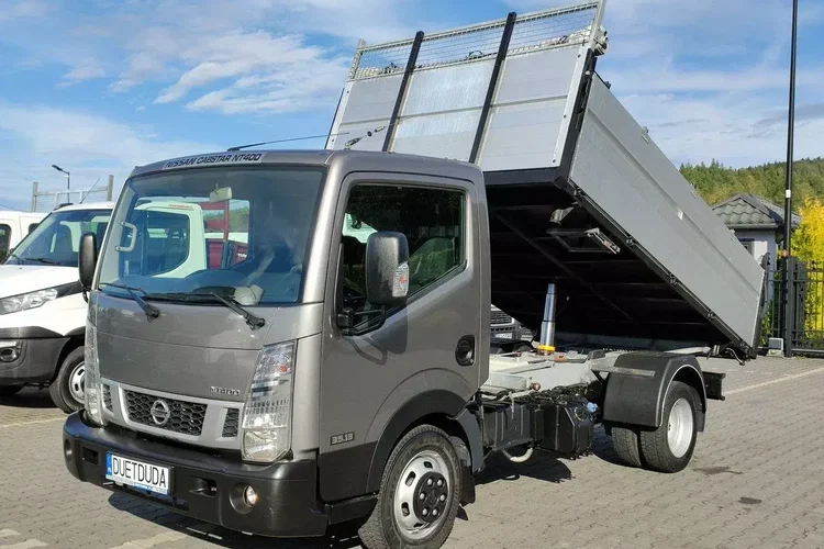 Nissan Cabstar zdjęcie 1
