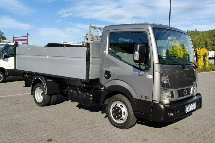 Nissan Cabstar zdjęcie 10