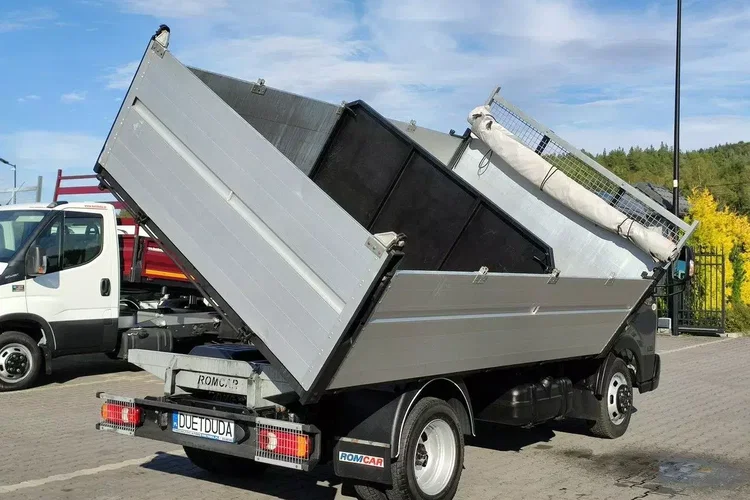 Nissan Cabstar zdjęcie 16