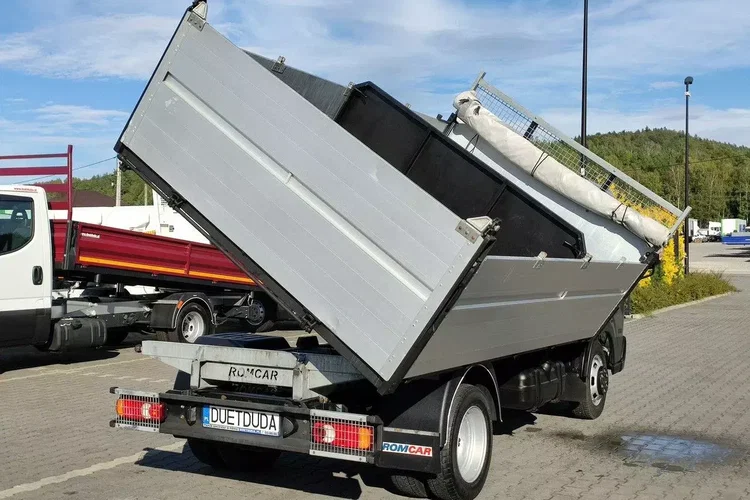 Nissan Cabstar zdjęcie 20