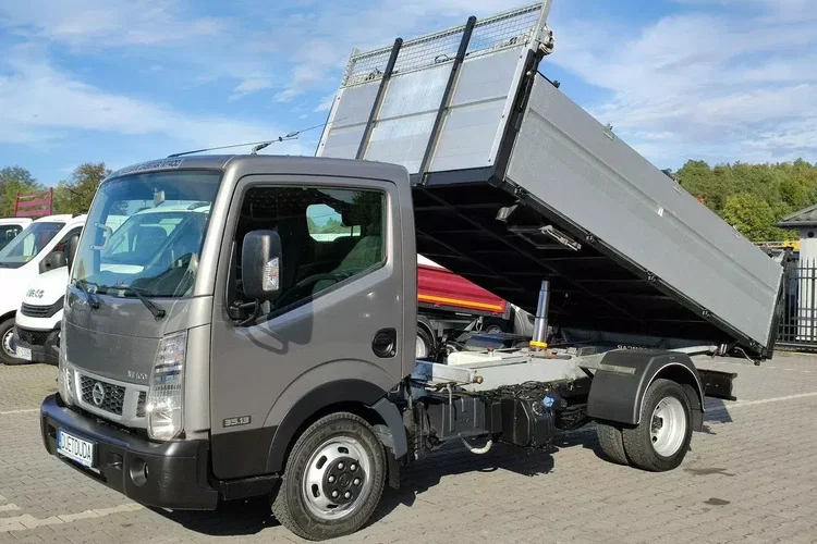 Nissan Cabstar zdjęcie 5