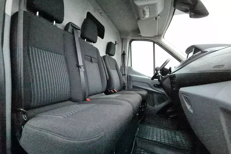 Ford transit L2H2 59999zł NETTO 2.0TdCi/170KM zdjęcie 25