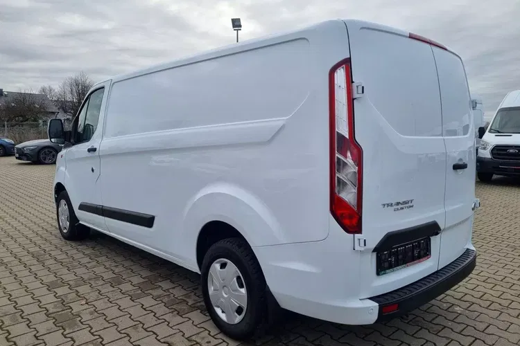 Ford Transit Custom Long 69900zł NETTO 2.0TdCi/131KM zdjęcie 9